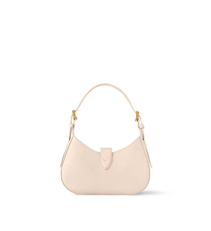 Cuero | Low Key Shoulder Bag