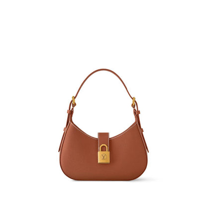 Cuero | Low Key Shoulder Bag