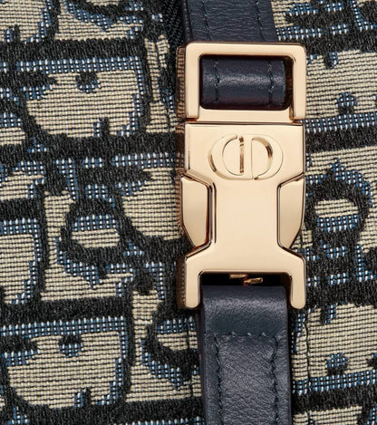Cuero | Medium DiorTravel Nomad Pouch