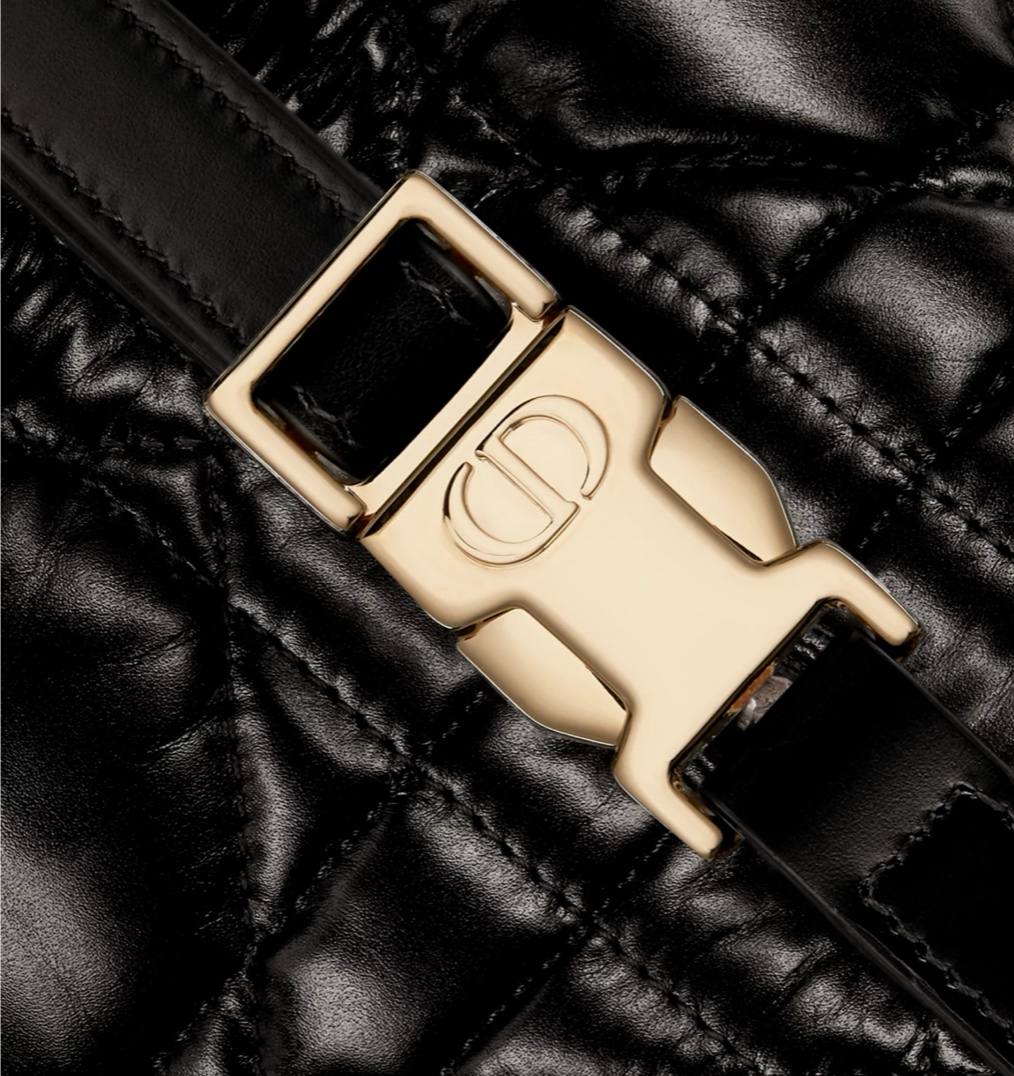 Cuero | Medium DiorTravel Nomad Pouch