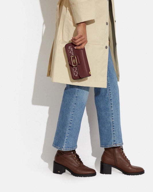 Cuero | Morgan Crossbody In Signature