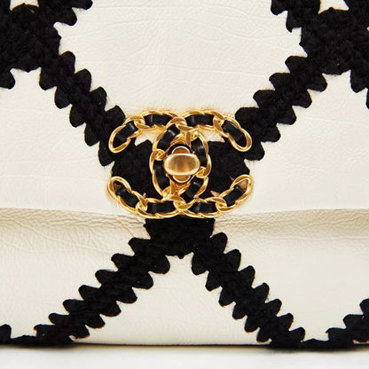 Cuero | White Black Calfskin Crochet Bag
