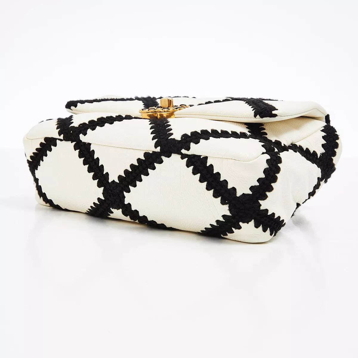 Cuero | White Black Calfskin Crochet Bag