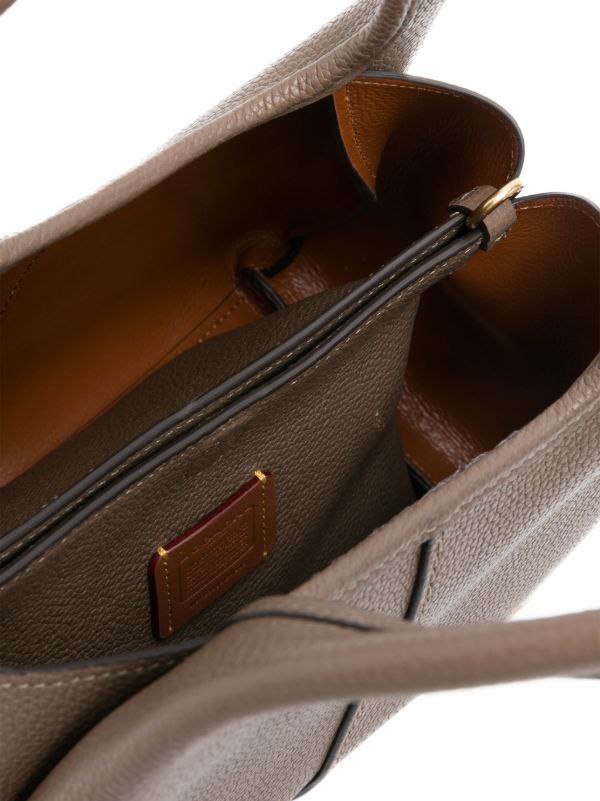 Cuero | Lana 23 small leather Grap Bag