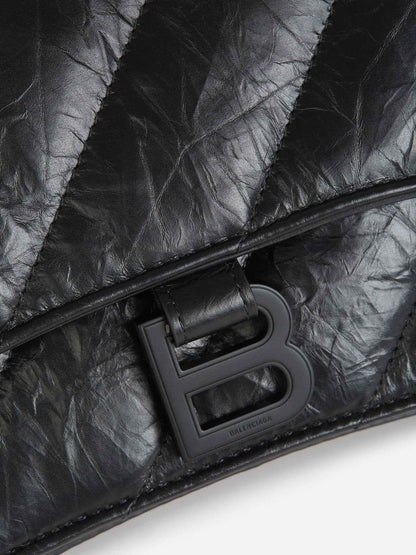 Cuero | Medium Crush Quilted Leather Shoulder Bag