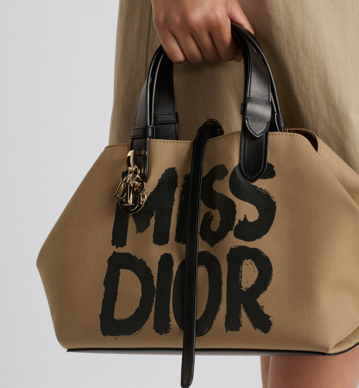 Cuero | Medium Toujours Bag Beige and Black Graffiti Printed