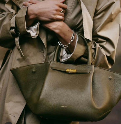 Cuero | Demellier The Midi New York Grain Ecru Stitching