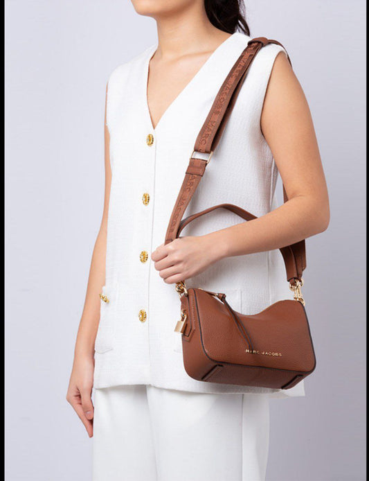 Cuero | Drifter Small Convertible Crossbody bag In Camel