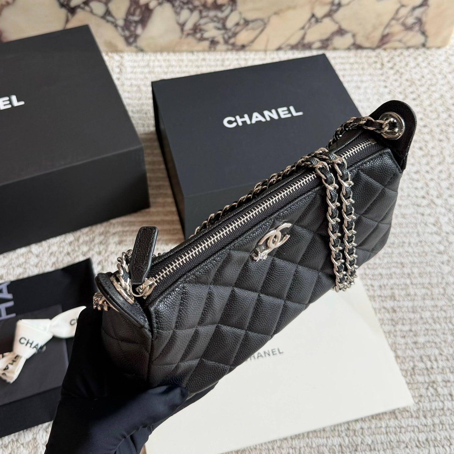 Cuero | Quilted Chain Shoulder Bag