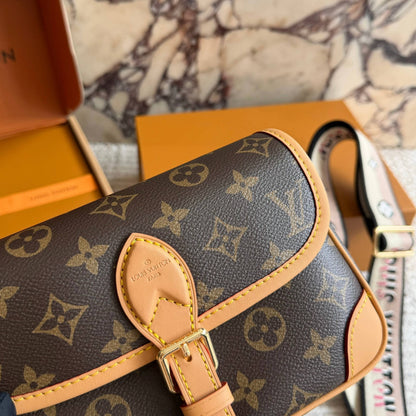 Cuero | Monogram Shoulder Bag