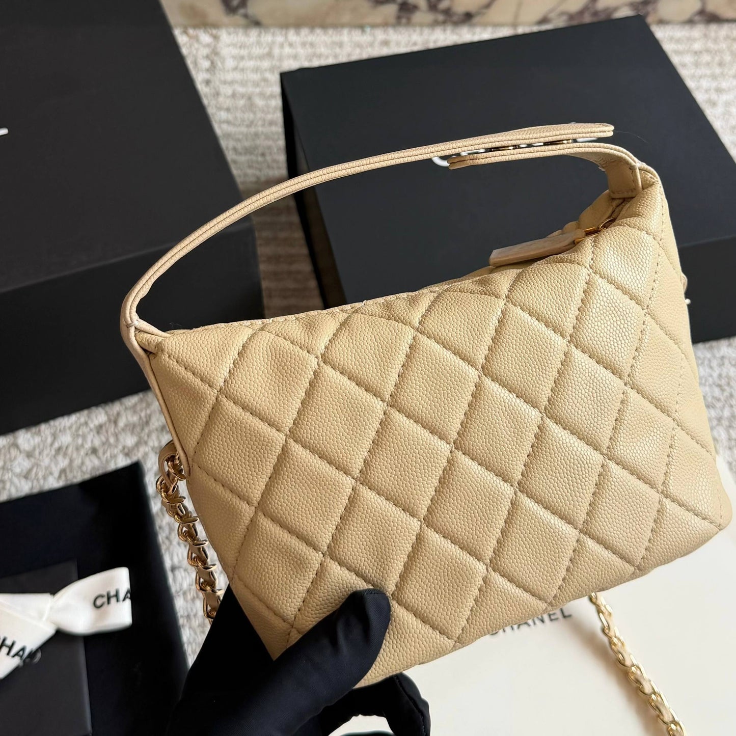 Cuero | Quilted Hobo Bag