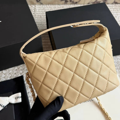 Cuero | Quilted Hobo Bag