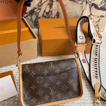 Cuero | Monogram Shoulder Bag