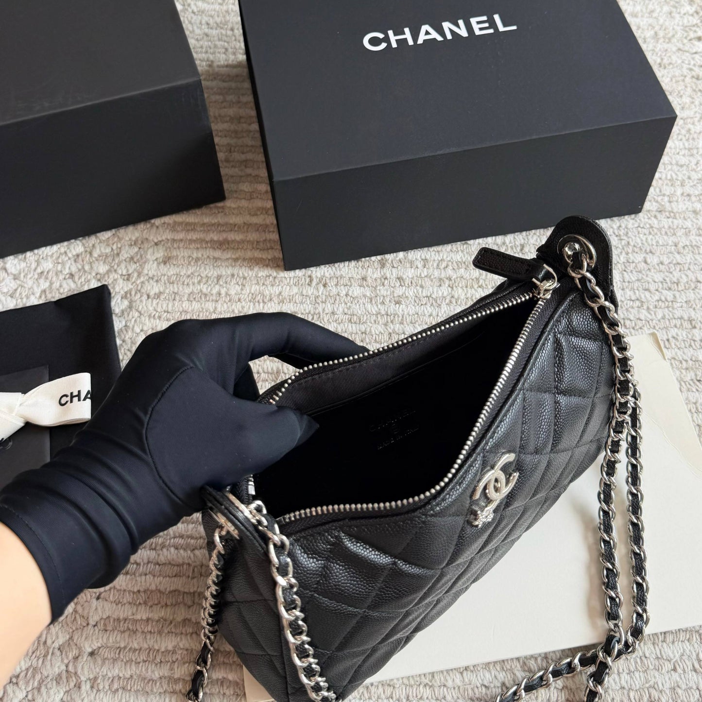 Cuero | Quilted Chain Shoulder Bag