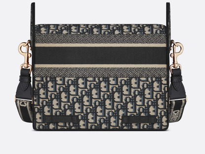 Cuero | Medium Diorcamp Bag Blue Oblique Embroidery